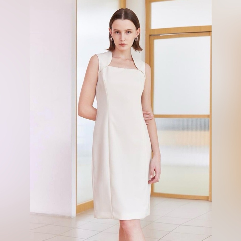 Elegant Cream Sleeveless Dress